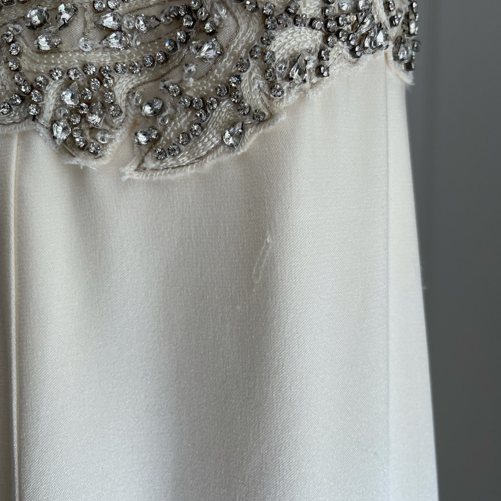 Nicole Miller Silk Alexandra Wedding Gown 10 - Picture 4 of 9